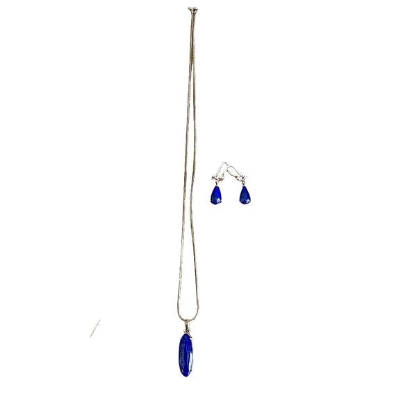 Sterling Silver Blue Lapis Lazuli Pendant Necklace and Earring Set - Picture 3 of 9